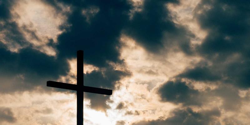 家居墙面创意利用：从磁性漆到模块化挂钩系统的垂直收纳革命